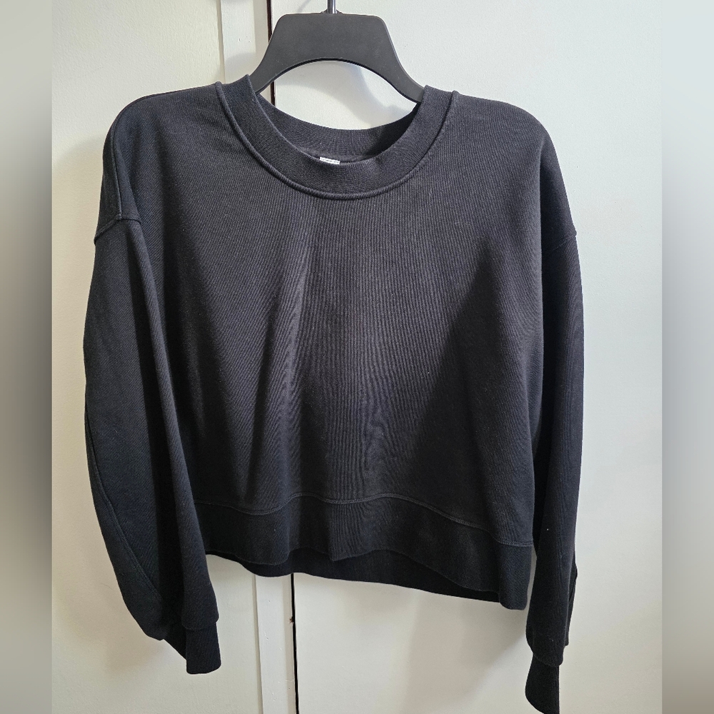 Lululemon Black Sweatshirt, Size 6